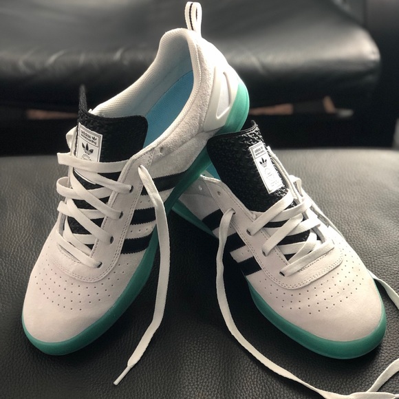 adidas Originals Mens X Palace Pro Suede Trainers BlackWhiteGold adidas Originals Mens X Palace Pro Suede Trainers BlackWhiteGold